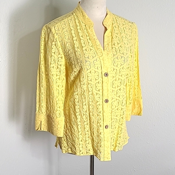Rebecca Malone Yellow Lace Buttondown Top, Size Medium - Picture 2 of 9